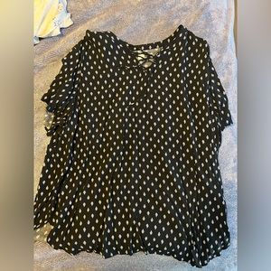 Old Navy XXL Black with White design